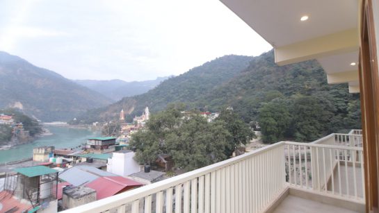Super Deluxe Room with Ganges river View  mountain View & Balcony, twin bed available / Super Deluxe Room with Ganges river View  mountain View & Balcony with Breakfast, twin bed available